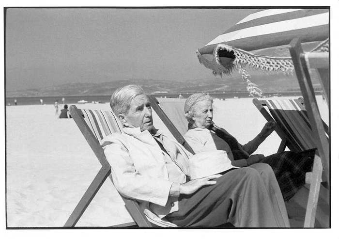 Klods Boulzs un Rena Boulza-Vinnevīzere, Pola Boulza vecāki Tanžerā. 1956 (Foto - Pols Boulzs)