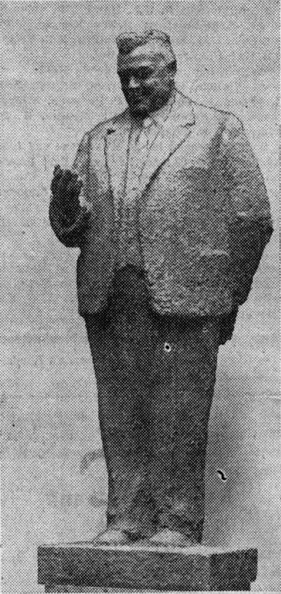 Attēls ar Zaļkalna veidoto Ulmaņa statujau 1938. gada avīzē Ekstra Bladet. Avīzē Politiken, vēstot par Latvijas mākslas izstādi Kopenhāgenā, atzīmēts, ka